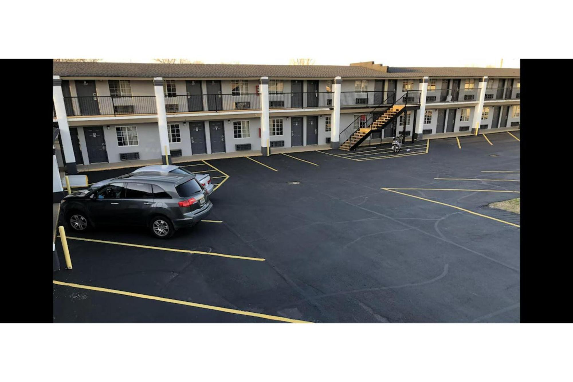 Deluxe Inn & Suites By Oyo Miami Ok Dış mekan fotoğraf